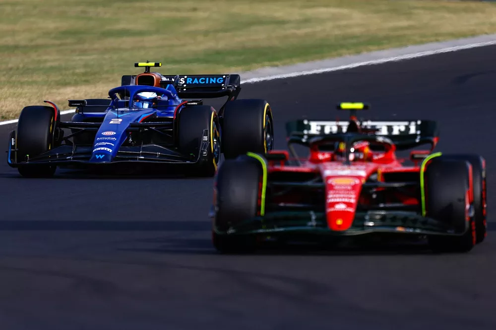 Carlos Sainz, Ferrari SF-23, Logan Sargeant, Williams FW45