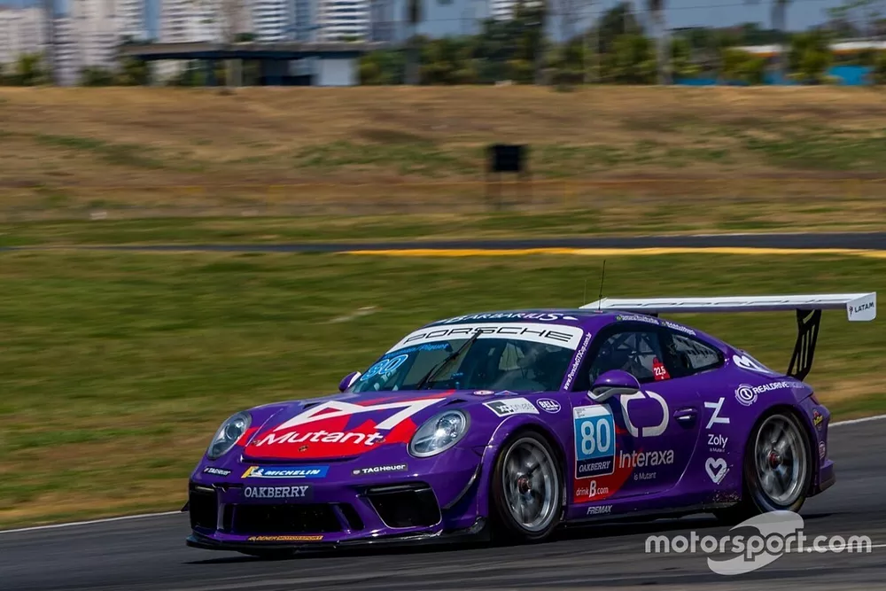 Carro de Nelsinho Piquet e Rouman Ziemkiewicz