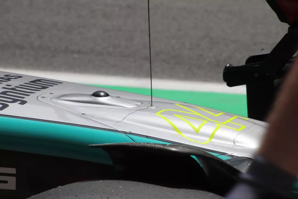 Dettaglio della telecamera Mercedes W15