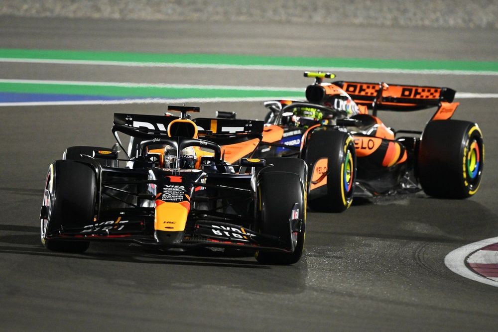 Max Verstappen, Red Bull Racing RB20, Lando Norris, McLaren MCL38