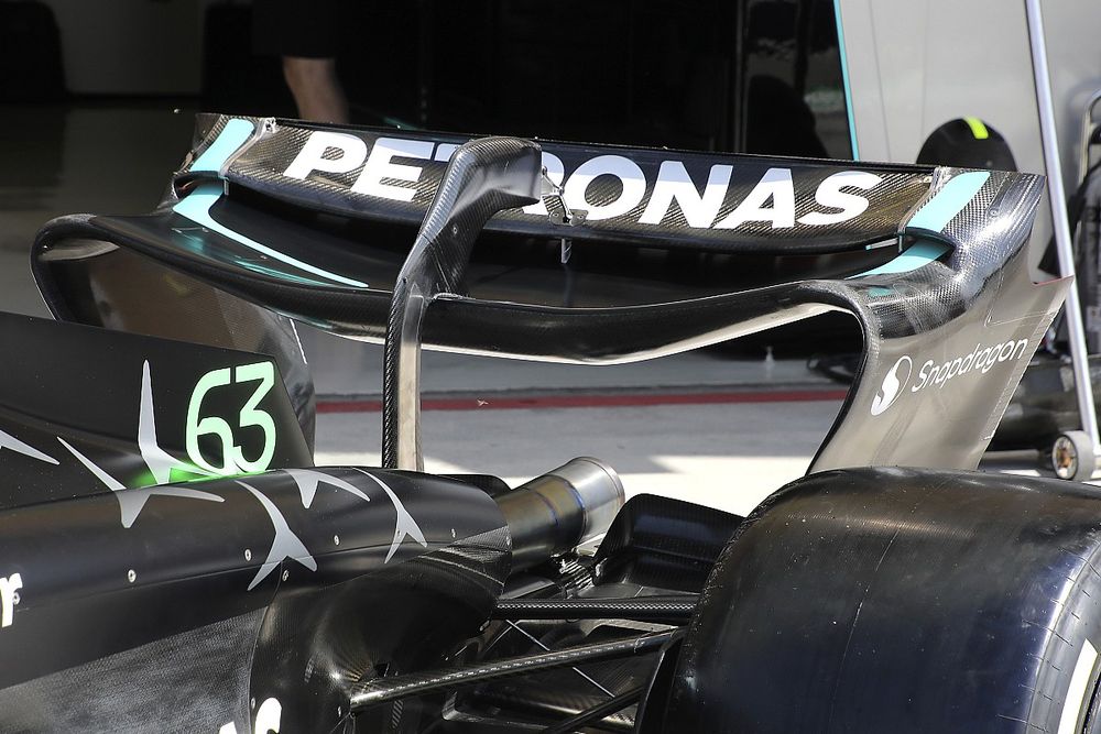 Alerón trasero Mercedes W14