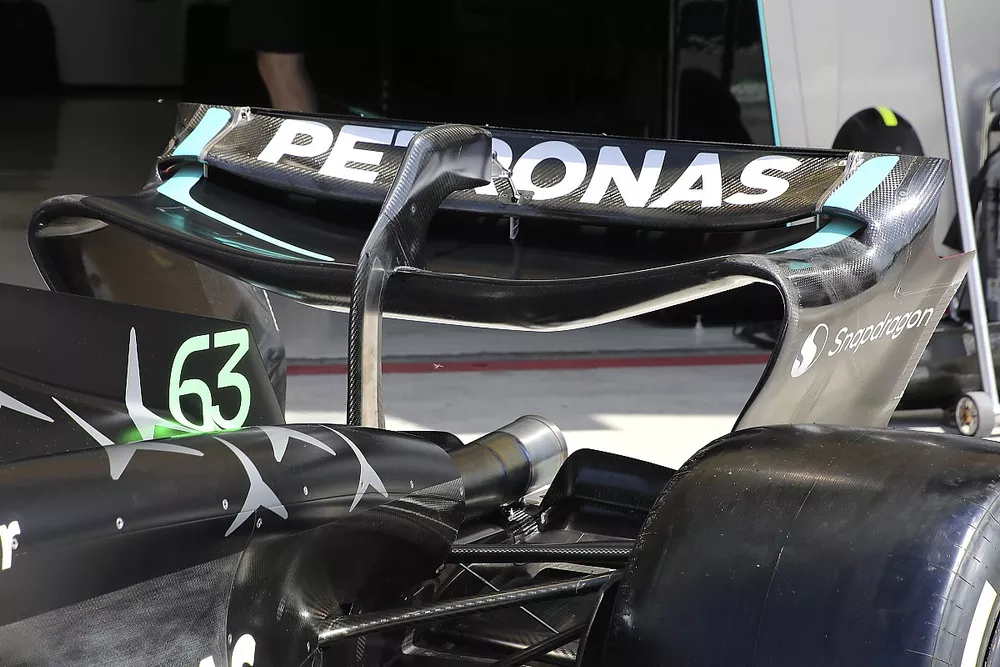 Mercedes W14 rear wing