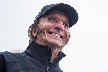 Emerson Fittipaldi: Teremos uma F1 bem melhor em 2 ou 3 anos