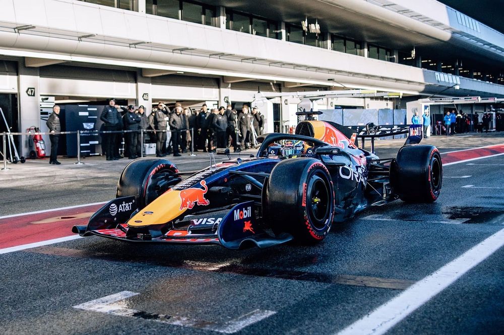 Red Bull RB22 en el test de Barcelona