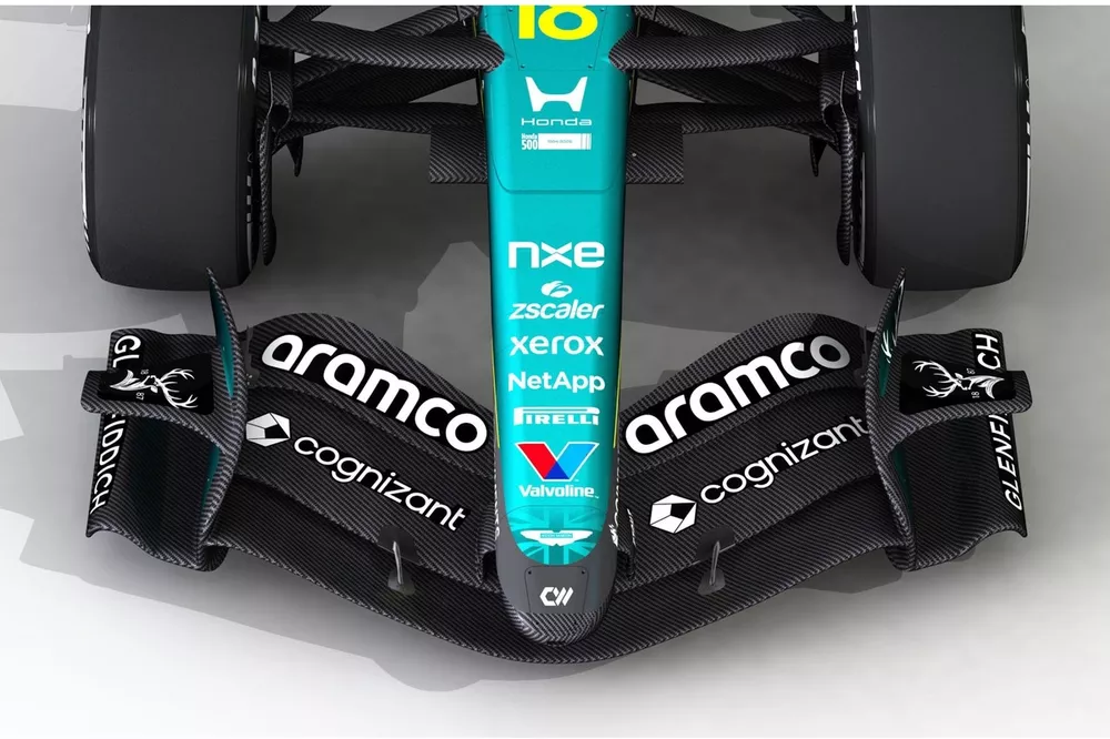ホンダのF1参戦500戦記念ロゴが入ったアストンマーティンAMR26