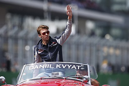 Официально: Квят подписал контракт с Toro Rosso