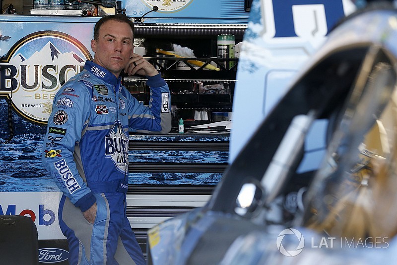 Harvick tops final Cup practice at Phoenix