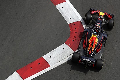 Ricciardo dá as cartas e domina TL2 em Baku