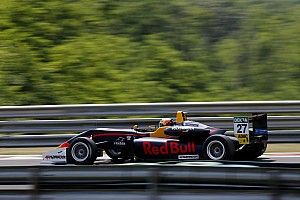 Ticktum y Ahmed, pole para las carreras del domingo en Hungría