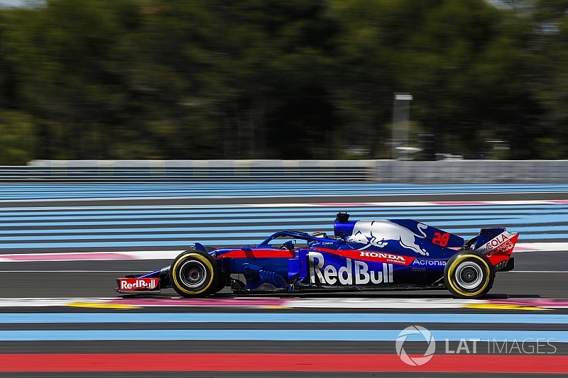 Hartley, motor probleminin ardından grid cezası almaktan korkuyor