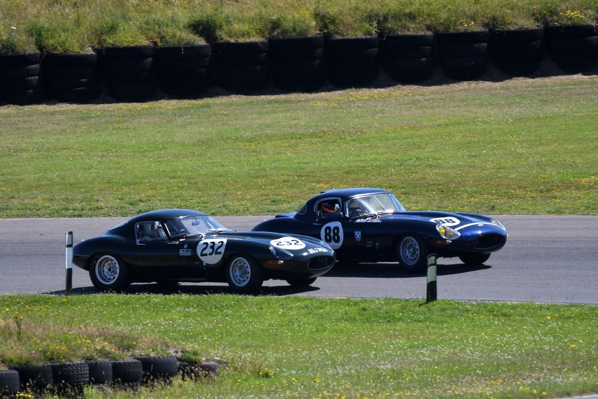 Greensall grabs Gomm GTSCC gold as enduros wow at sunny Anglesey