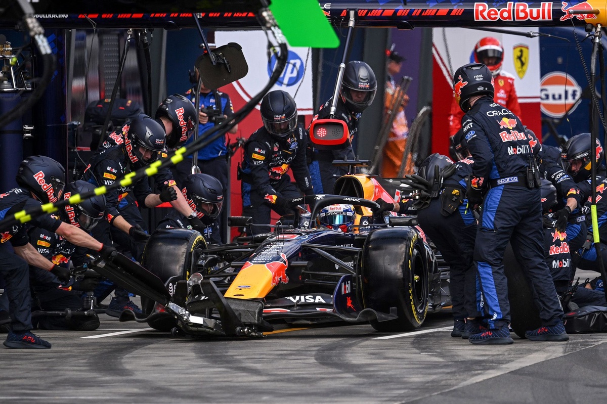 Max Verstappen calls on FIA to take action against F1 2026 rules