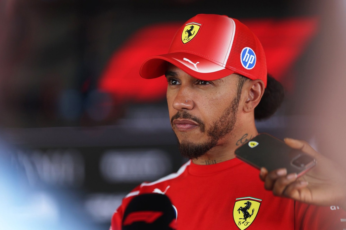 Lewis Hamilton calls on FIA and F1 to solve karting's