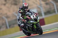 Victoria de Rea tras un gran duelo con Davies, que termin&oacute; en el suelo