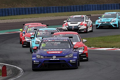 TCR 2017 in Oschersleben: Gianni Morbidelli gewinnt beide Rennen