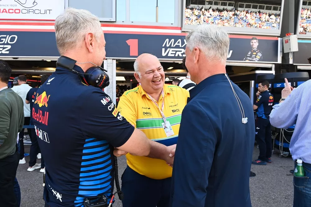 Jonathan Wheatley, Team Manager, Red Bull Racing, Rob Marshall, Chief Designer, McLaren F1 Team, David Coulthard