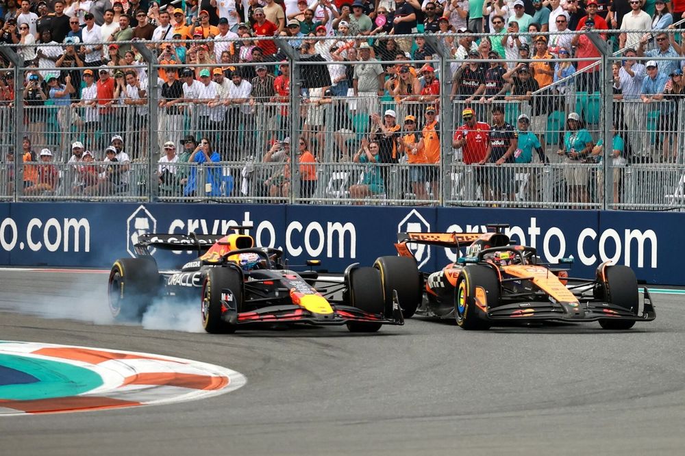 Max Verstappen, Red Bull Racing, Oscar Piastri, McLaren