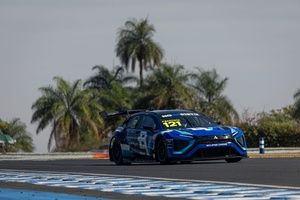 Stock Car: Felipe Baptista crava pole na etapa do Velocitta