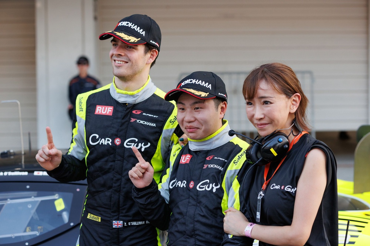 20歳の若手コンビが、スーパーGT初優勝。小林利徠斗、無線トラブルも