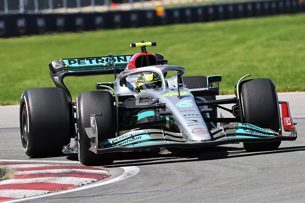 Lewis Hamilton, Mercedes W13