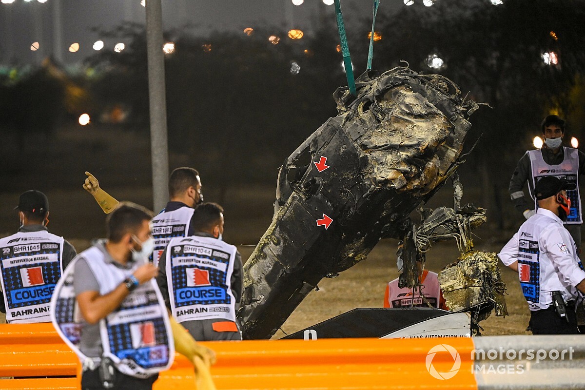 HAAS F1 ロマングロージャン 1/2ヘルメット　オートグラフ入り。 HAAS F1 ロマングロージャン 1/2ヘルメット オートグラフ入り