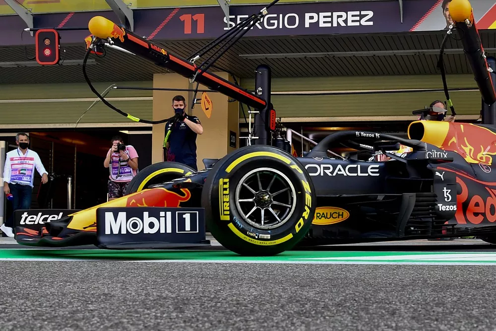 Max Verstappen, Red Bull Racing RB16B