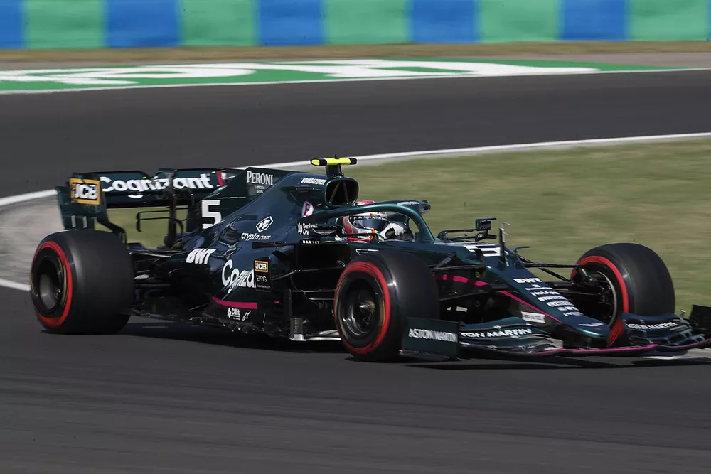 Sebastian Vettel, Aston Martin AMR21