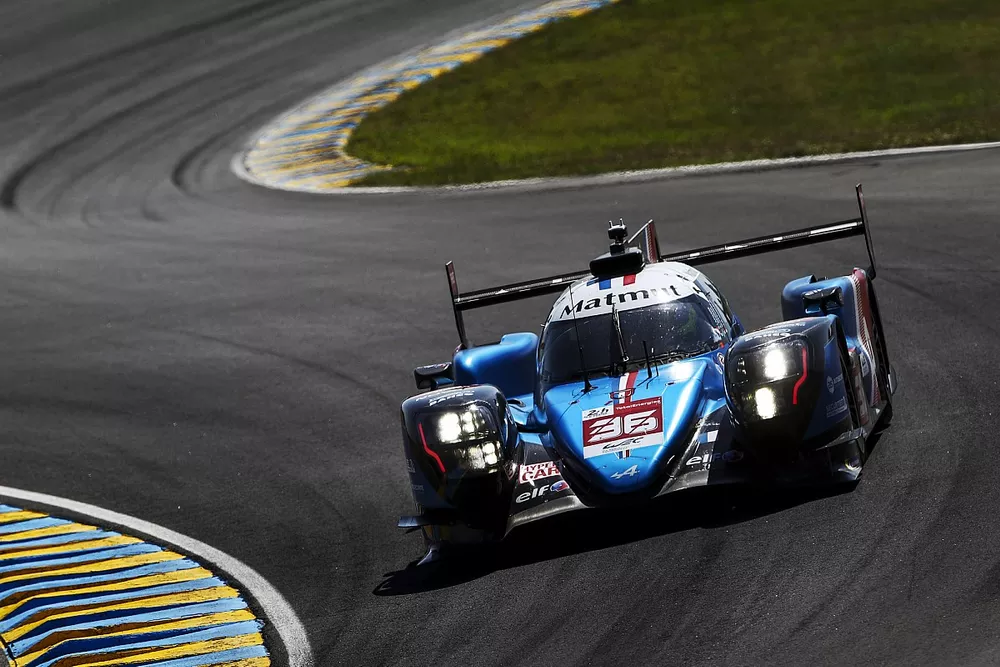 #36 Alpine Elf Matmut Alpine A480 - Gibson Hypercar of Andre Negrao, Nicolas Lapierre, Matthieu Vaxiviere 
