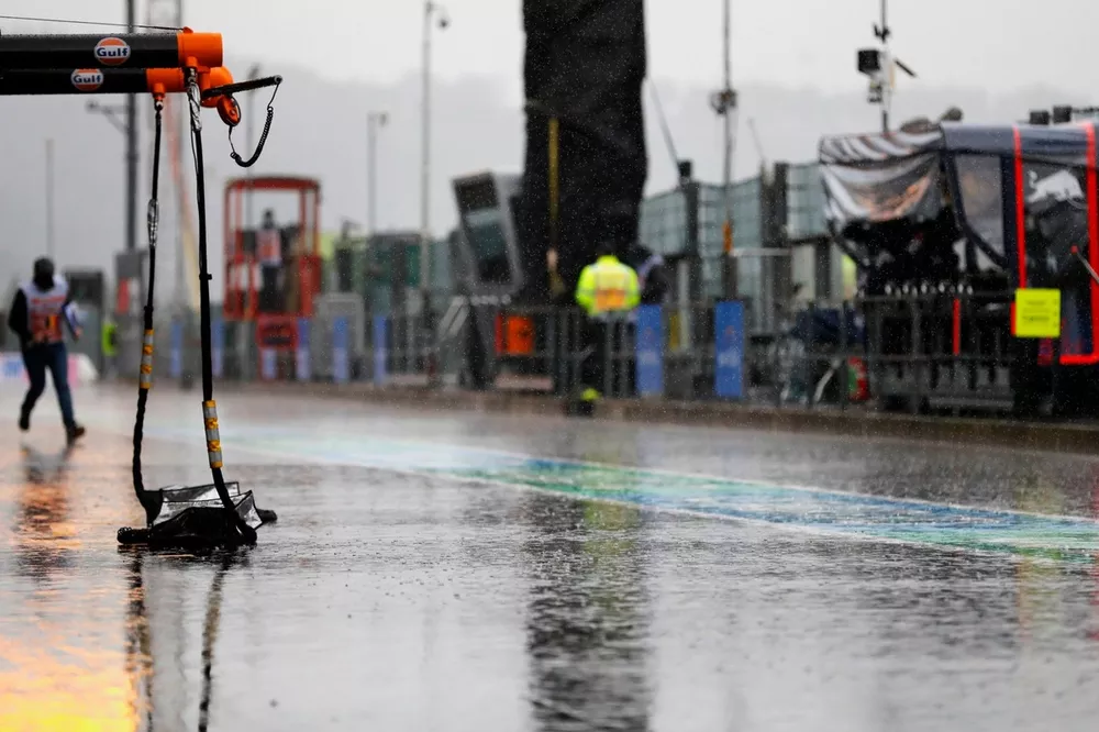 Chuva em Spa pode atrapalhar plano da Pirelli para tornar estratégias mais imprevisíveis na F1