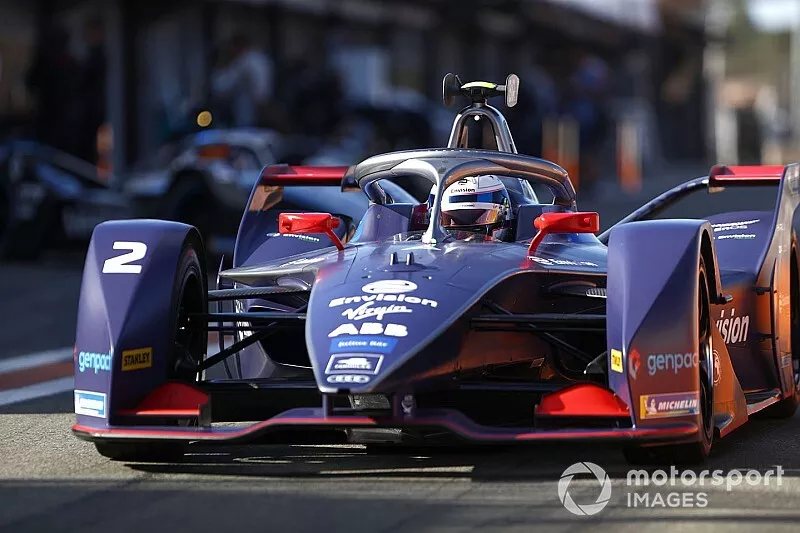 Sam Bird, Envision Virgin Racing, Audi e-tron FE06 in pit lane