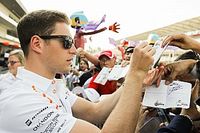 Vandoorne le responde a Brown por su falta de "agresividad"