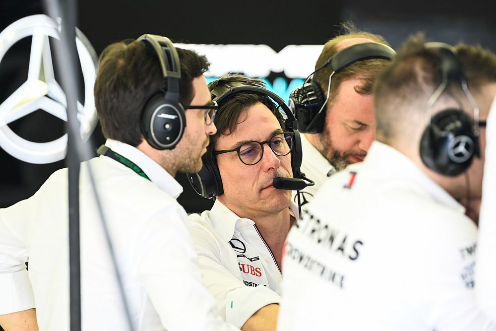 Toto Wolff, Team Principal and CEO, Mercedes-AMG, Jerome d'Ambrosio