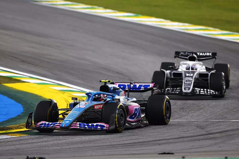 Esteban Ocon, Alpine A522, Pierre Gasly, AlphaTauri AT03