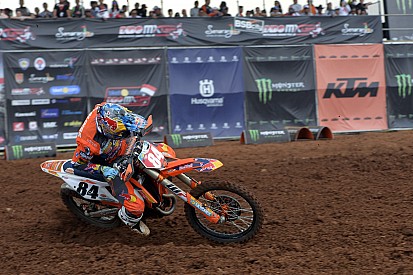Herlings domina anche Gara 2 e centra una grande doppietta al GP d'Asia. Cairoli 4°