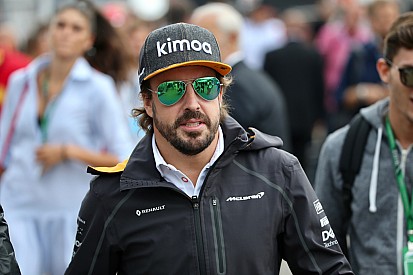 Alonso no descarta la NASCAR y espera definir su futuro en octubre