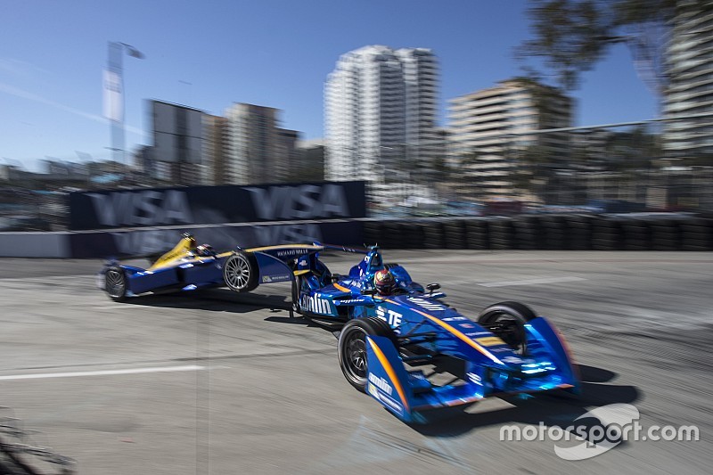 Frijns kreeg Buemi op bezoek: “Hij reed zo over mij heen!”