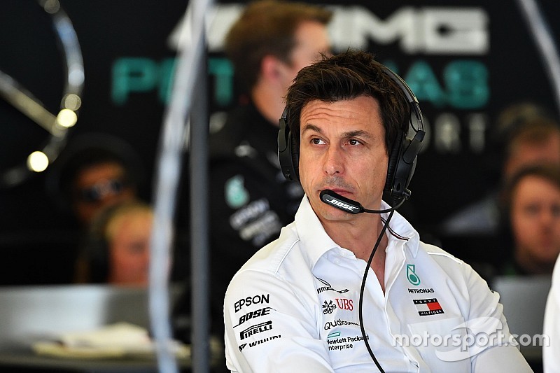 Mercedes: Batalha pelo título deste ano está longe de terminar