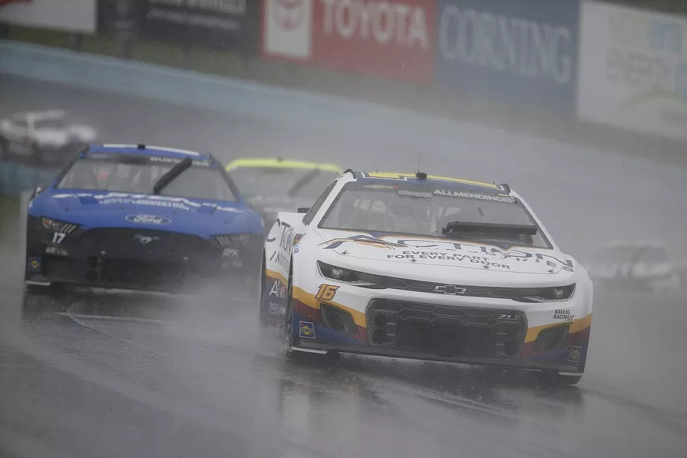 AJ Allmendinger, Kaulig Racing, Action Industries Chevrolet Camaro, Chris Buescher, RFK Racing, Fastenal Ford Mustang