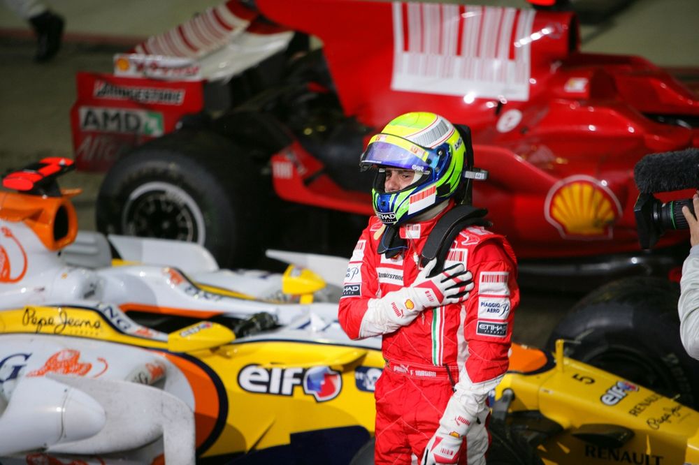 Felipe Massa, Ferrari F2008, 1ª posición, humilde en la derrota