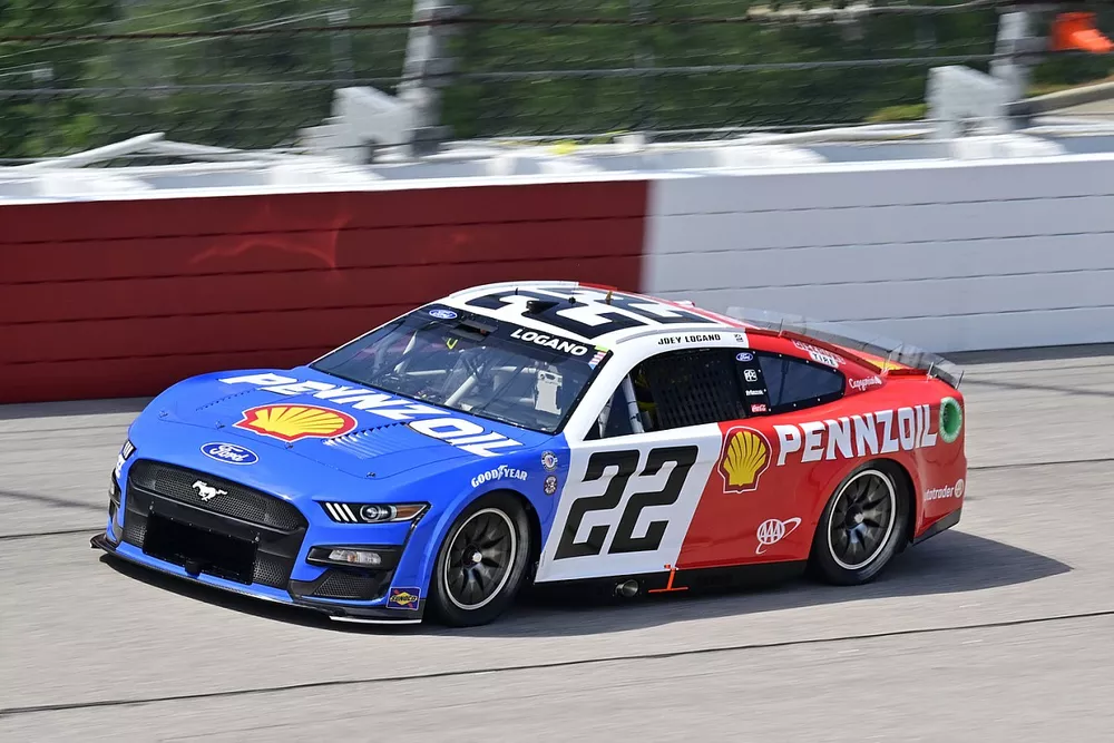 Joey Logano, Team Penske, Shell Pennzoil Ford Mustang