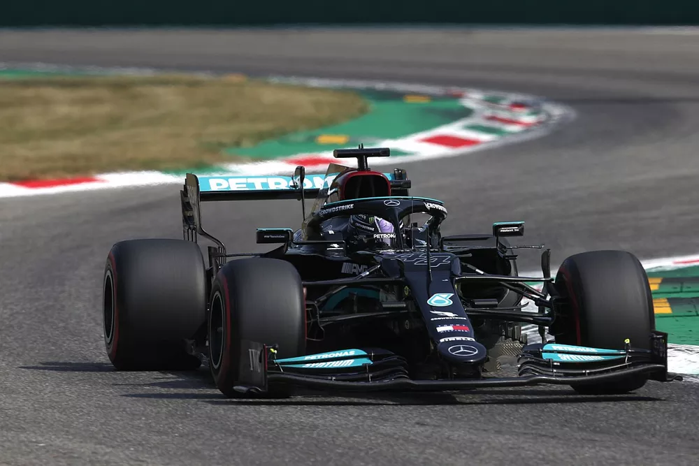 Lewis Hamilton, Mercedes W12