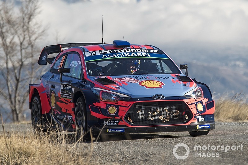 Monte-Carlo, PS4: Loeb fora ma vince la speciale, Neuville è il nuovo leader della gara!