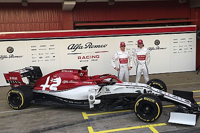Alfa Romeo сохранила расцветку Sauber
