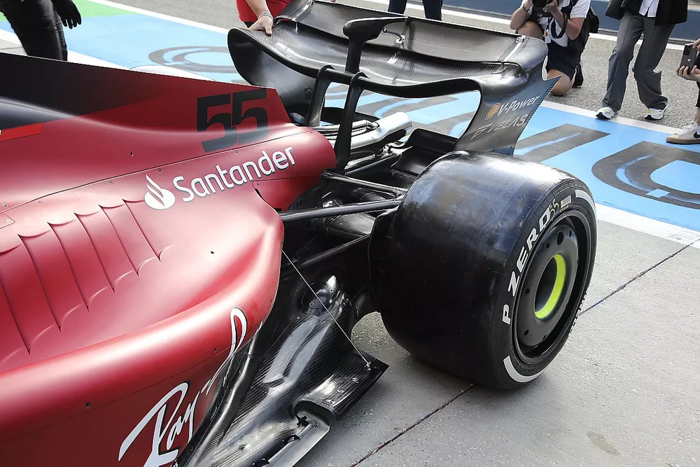 Ferrari F1-75 rear
