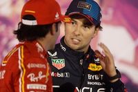 Marko defiende a Checo Pérez ante rumores de Sainz