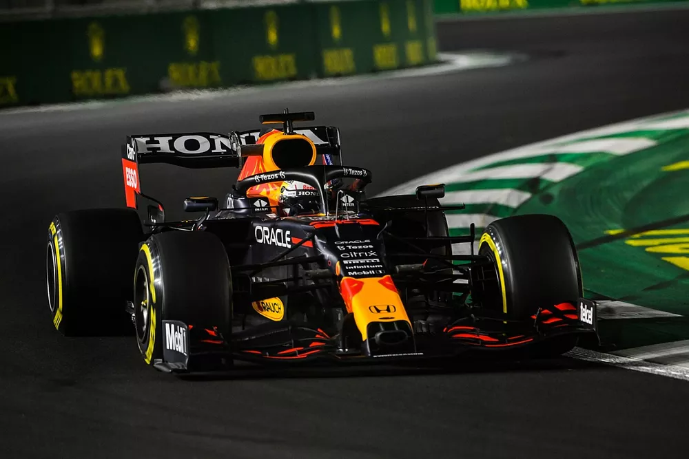 Max Verstappen, Red Bull Racing RB16B