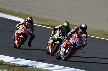 La estrategia de Dovizioso es parar las carreras, asegura Crutchlow