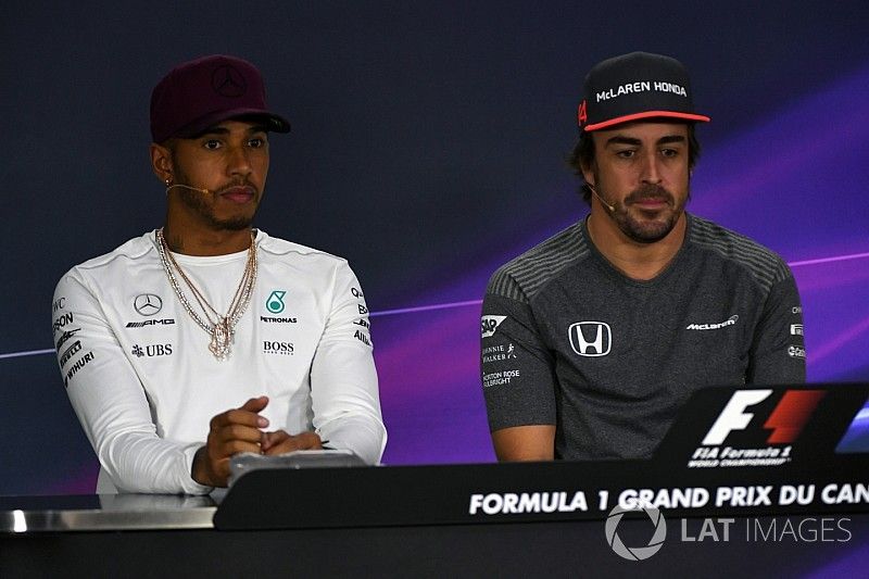 Lewis Hamilton, Mercedes AMG F1 y Fernando Alonso, McLaren