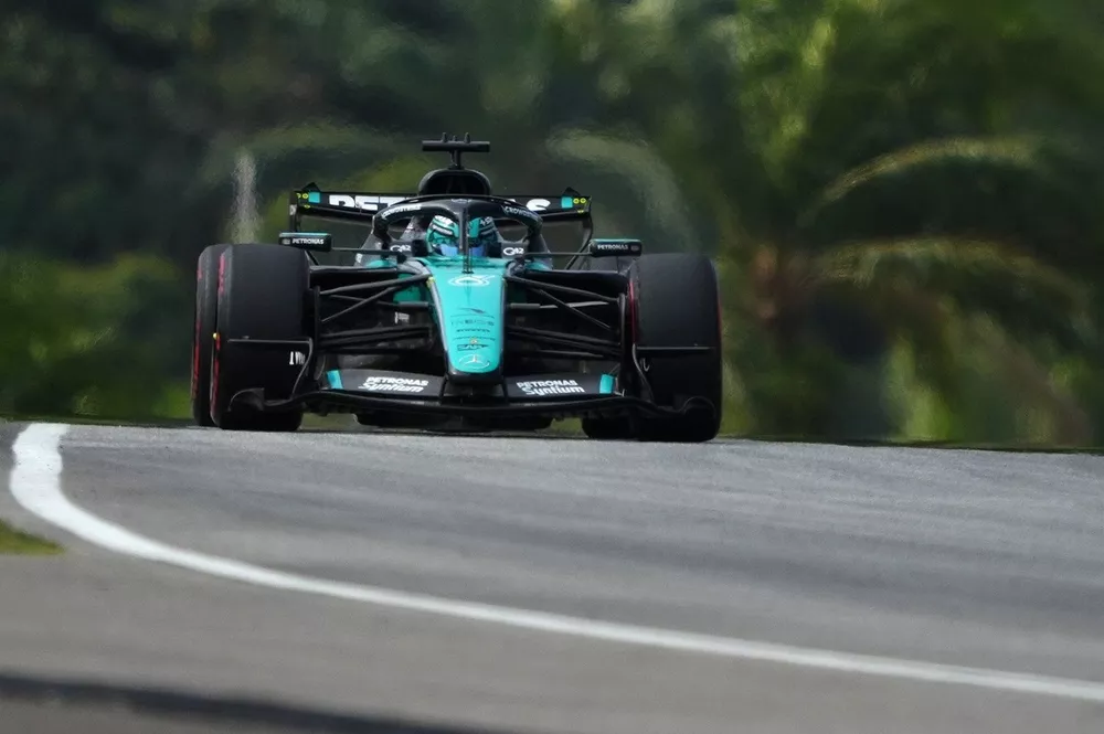 マレーシア開催のバーレーンGP、メルセデスが苦戦
