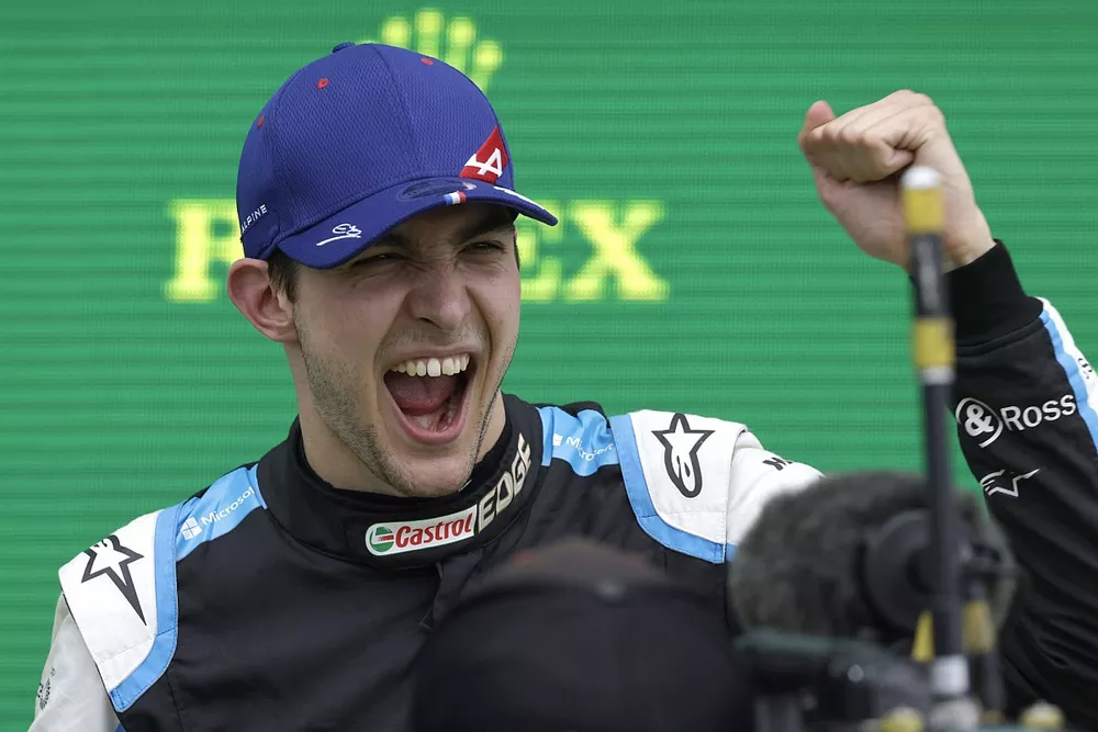 Le vainqueur Esteban Ocon, Alpine F1, f&ecirc;te sa victoire